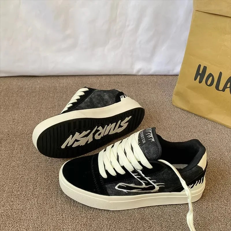 Low-Top Court Sneakers — Breathable PU Colour-Block