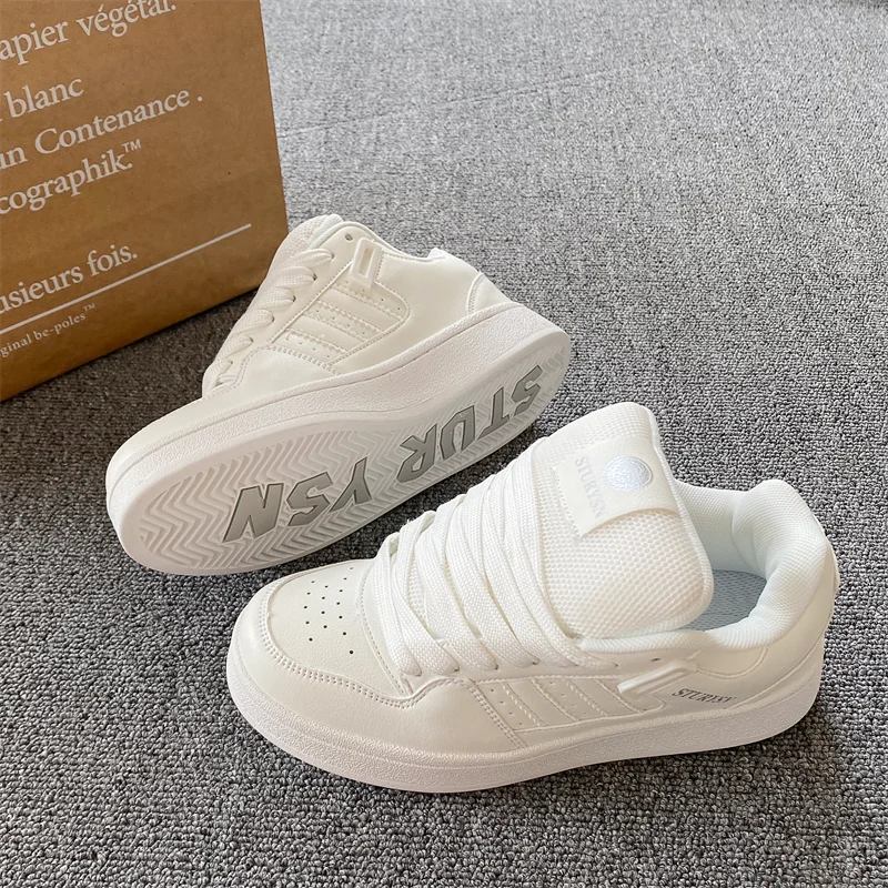 Chunky-Sole Board Shoes — Unisex Mesh-Lined Sneakers