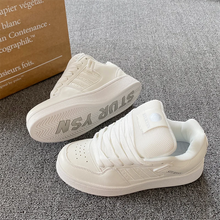Chunky-Sole Board Shoes — Unisex Mesh-Lined Sneakers